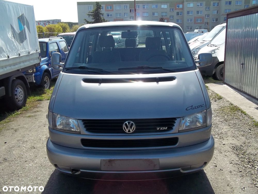 Volkswagen Multivan Standard - 4
