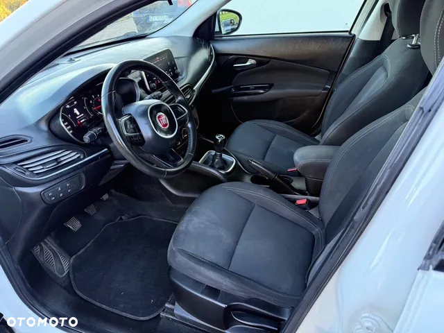 Fiat Tipo 1.3 MultiJet 16v Lounge - 6