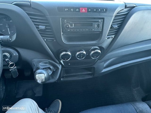 Iveco Daily 35C15V (3.0cc 150cv) 16m3 - 7