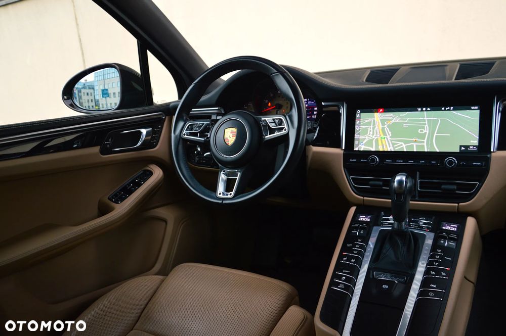 Porsche Macan Standard - 18