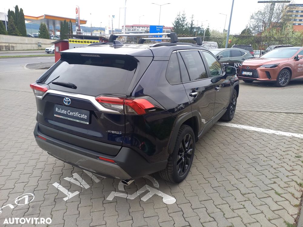 Toyota RAV4 - 7