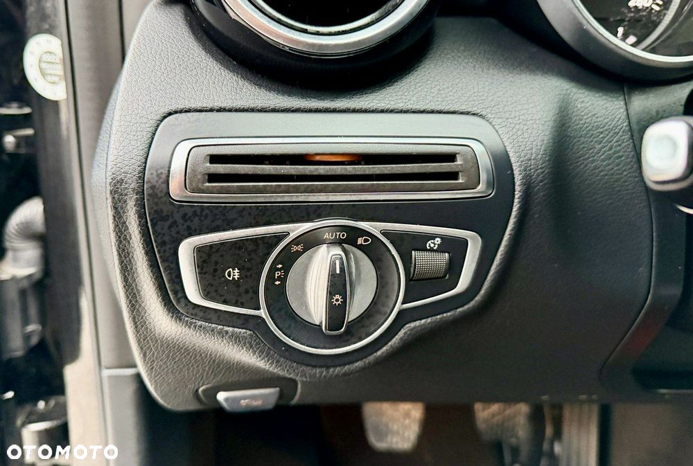 Mercedes-Benz Klasa C 180 (BlueTEC) d Avantgarde - 14