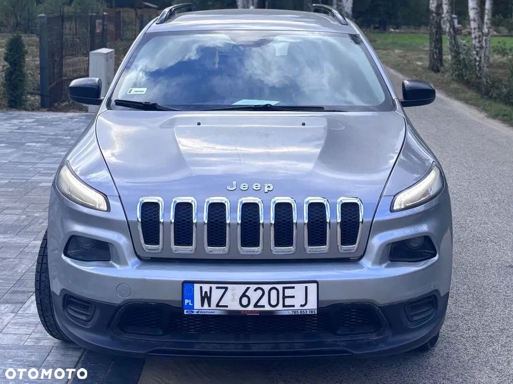 Jeep Cherokee - 1