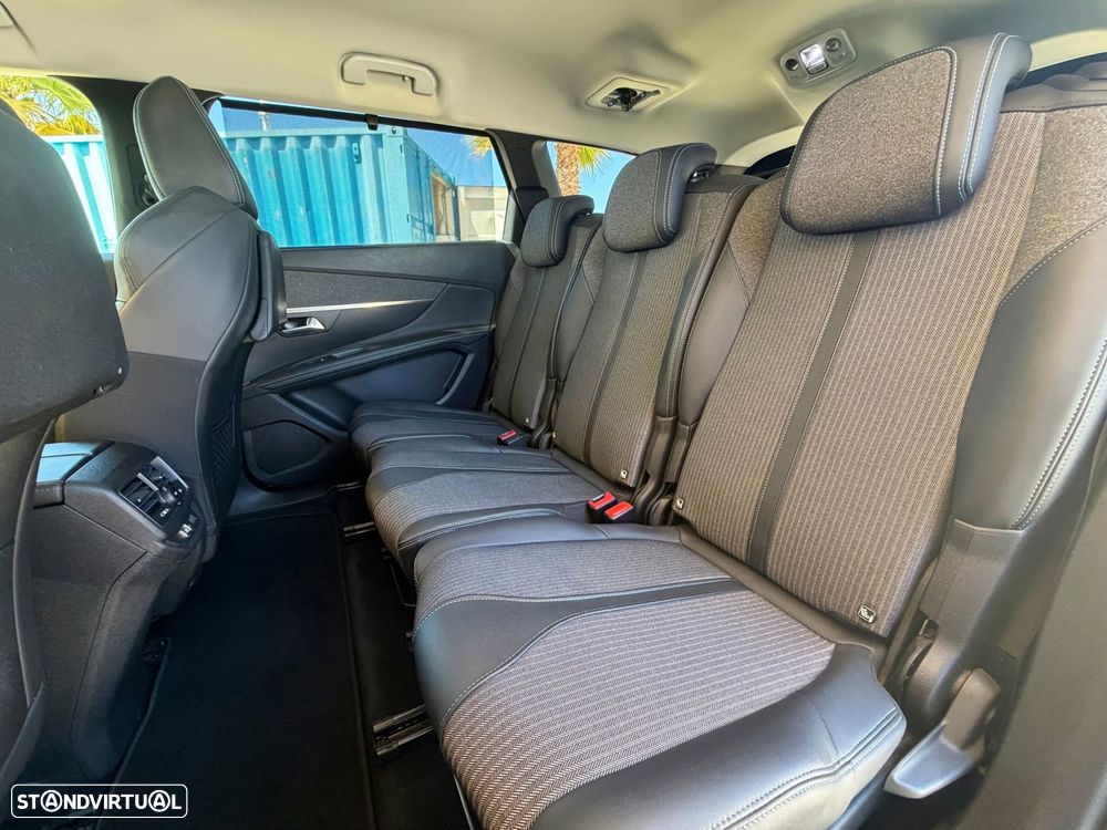 Peugeot 5008 1.5 BlueHDi Allure Pack EAT8 - 23
