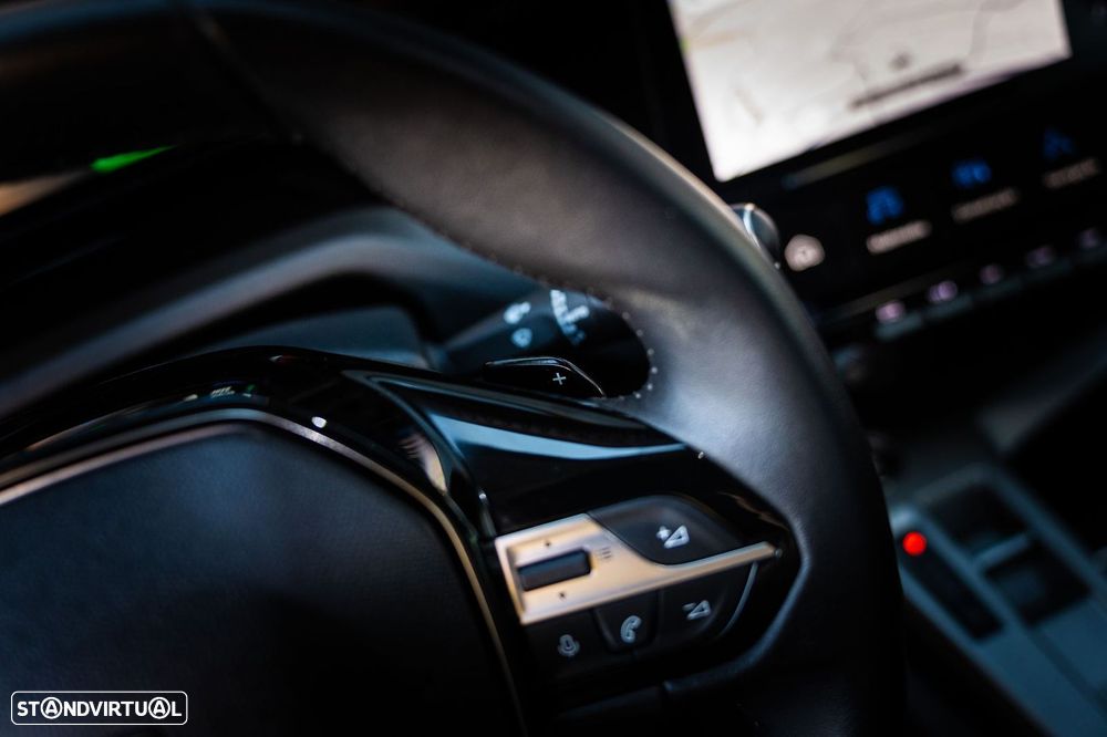 Peugeot 308 180 e-EAT8 Allure - 25