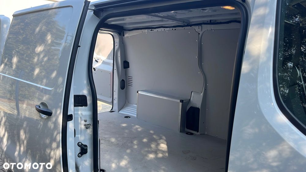 Opel Vivaro - 8