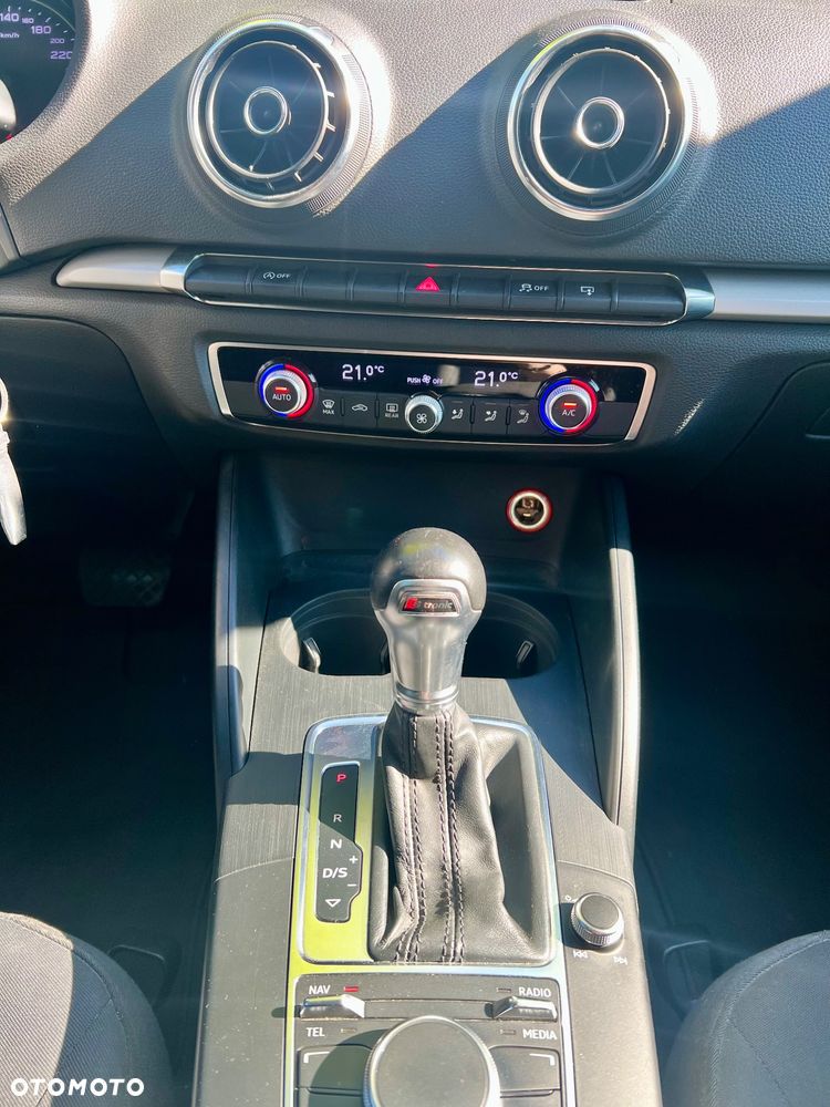 Audi A3 Sportback 1.6 TDI S tronic - 11