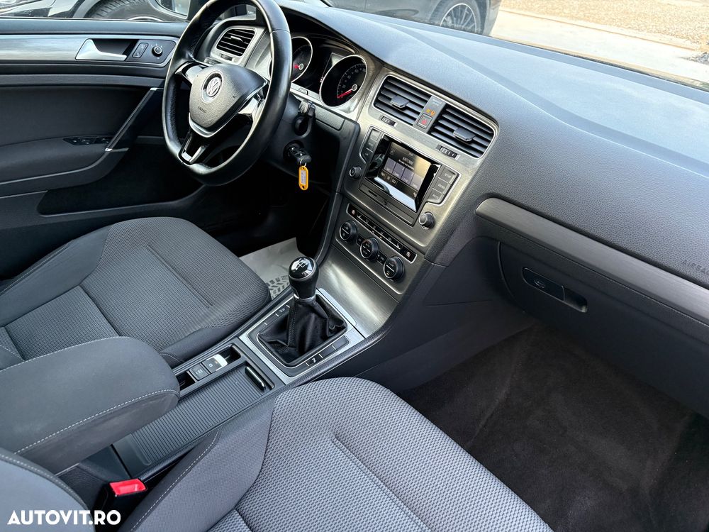 Volkswagen Golf 1.6 TDI BlueMotion Technology Cup - 5