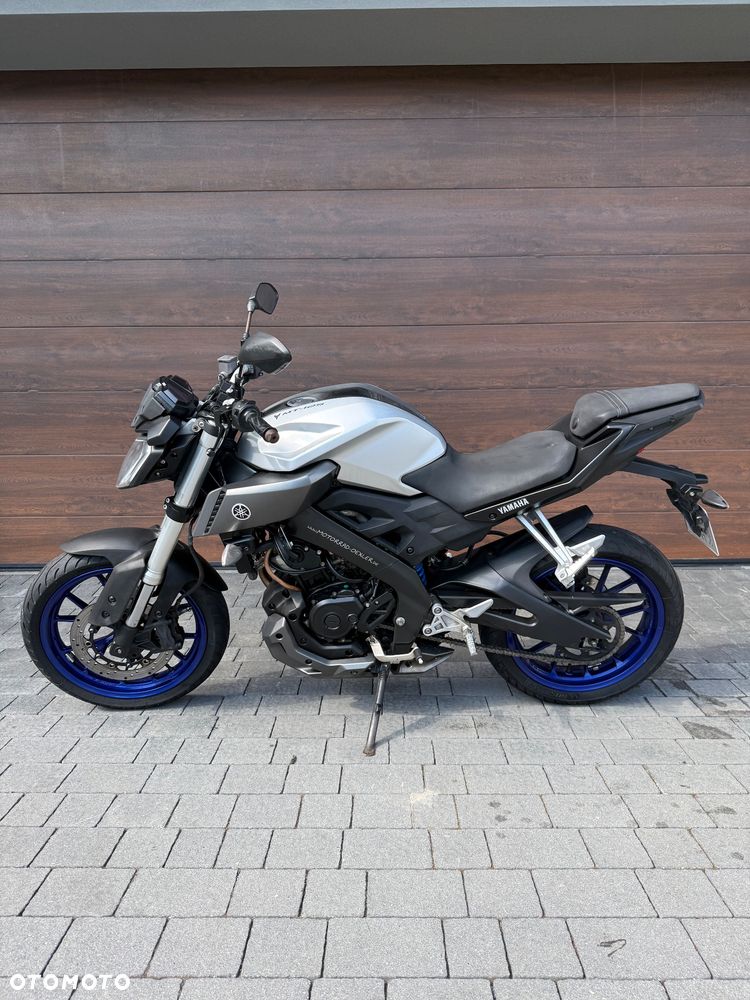 Yamaha MT - 4