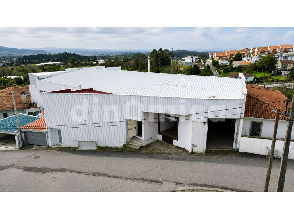 Imóvel Industrial / Serviços - Grande imagem: 4/38