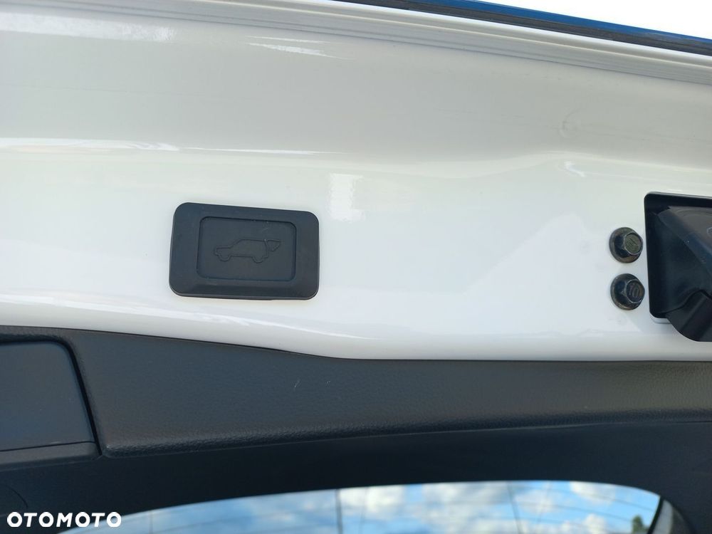 Toyota RAV4 2.5 Hybrid GR Sport 4x4 - 9