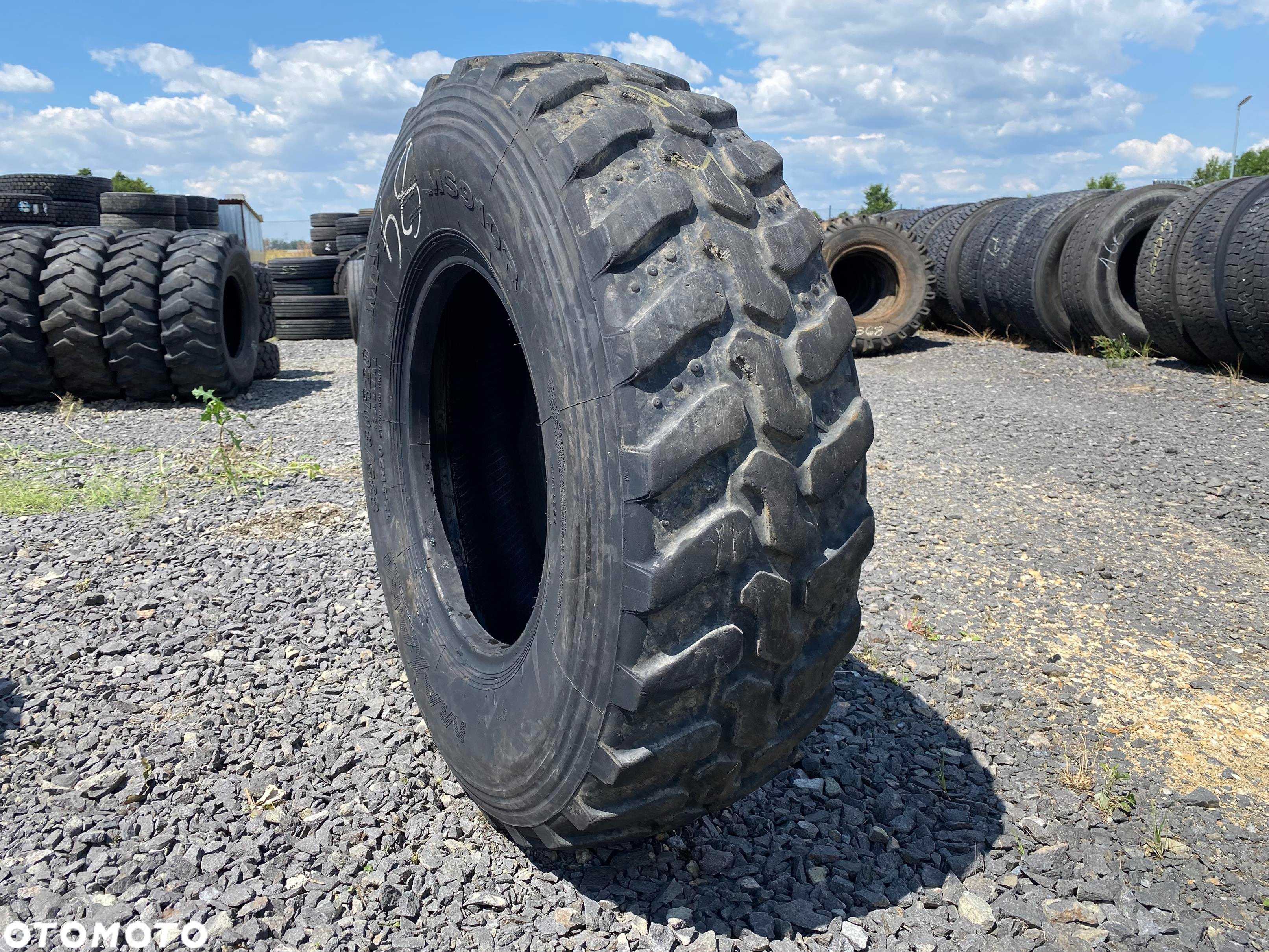 335/80R20 12.5R20 Opona MAXAM MS910R do Ładowarki - 1