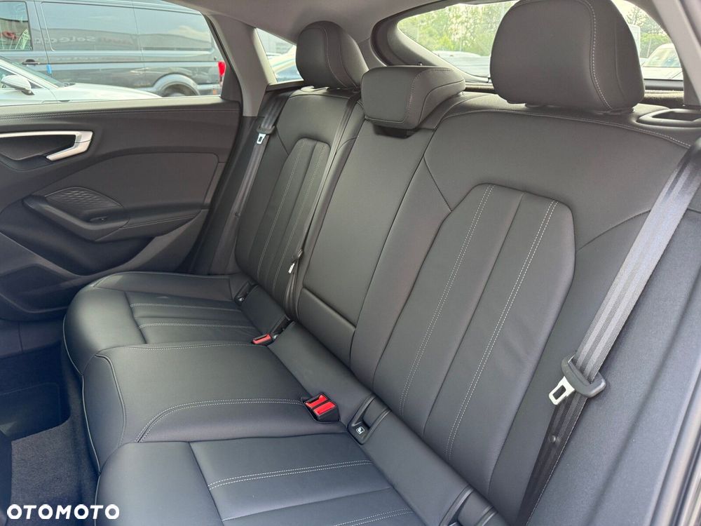 Audi A5 Limousine - 13