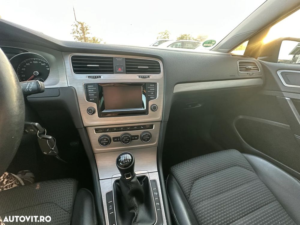 Volkswagen Golf 2.0 BlueTDI Comfortline - 13