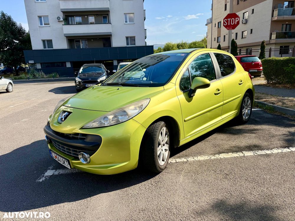 Peugeot 207 - 12