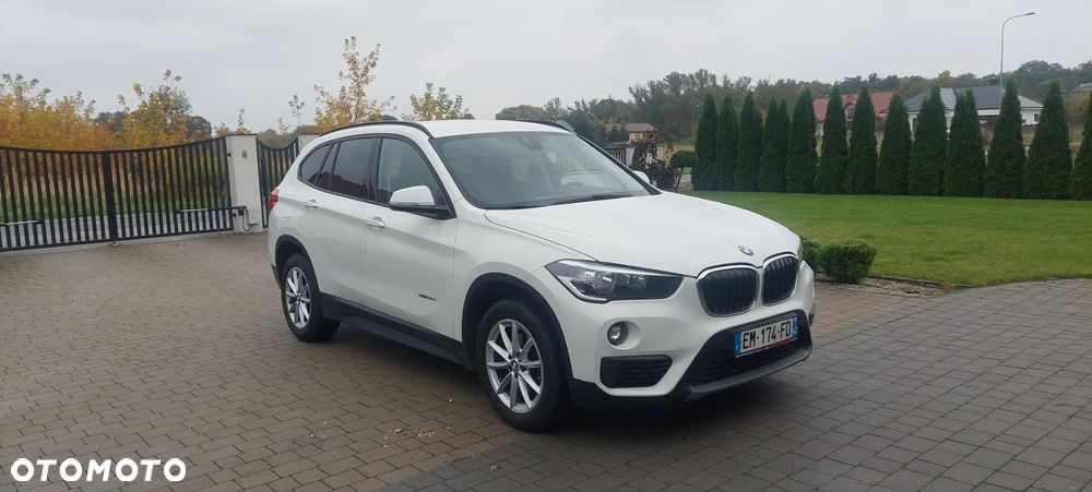 BMW X1 xDrive18d Business Edition - 12