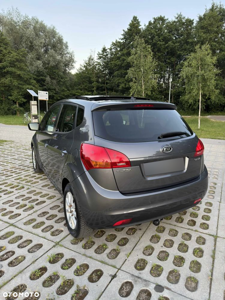 Kia Venga 1.6 CRDi 128 Edition 7 - 11