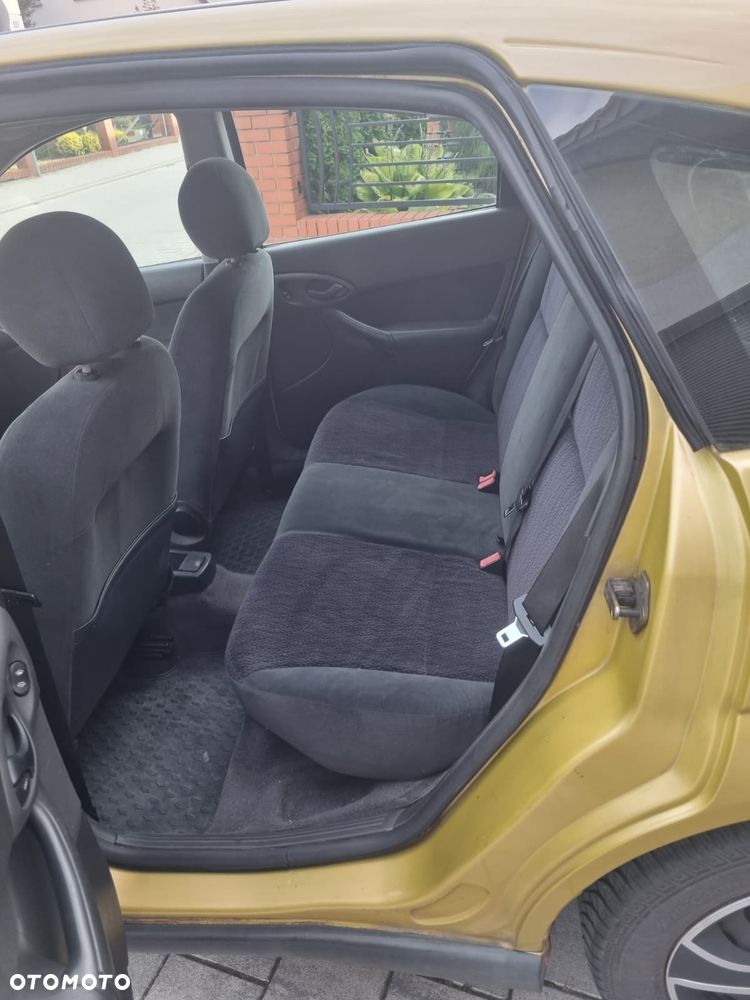Ford Focus - 15