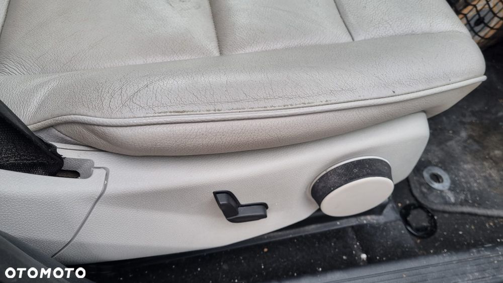 Mercedes-Benz GLK 220 CDI DPF BlueEFFICIENCY 7G-TRONIC SPORT EDITION - 16