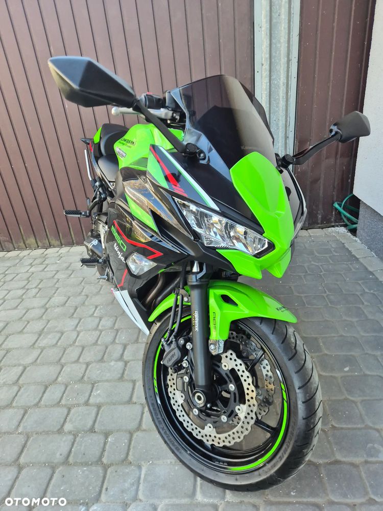 Kawasaki Ninja - 2
