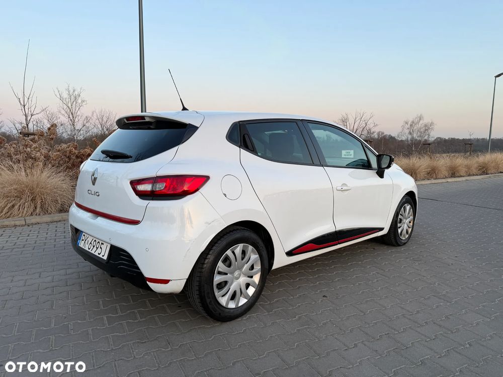 Renault Clio 1.5 dCi Zen - 11