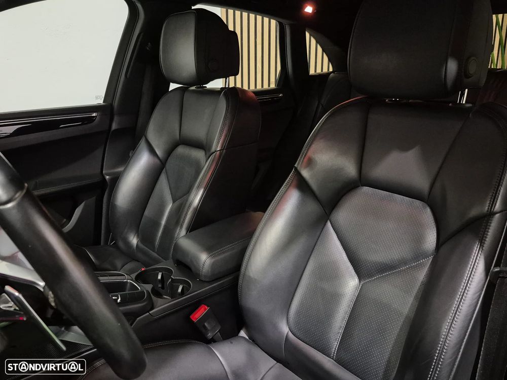 Porsche Macan S - 31