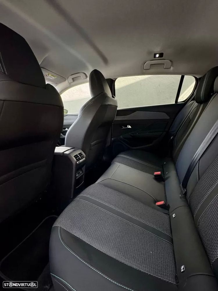Peugeot 308 1.2 Hybrid Allure e-DCS6 - 15