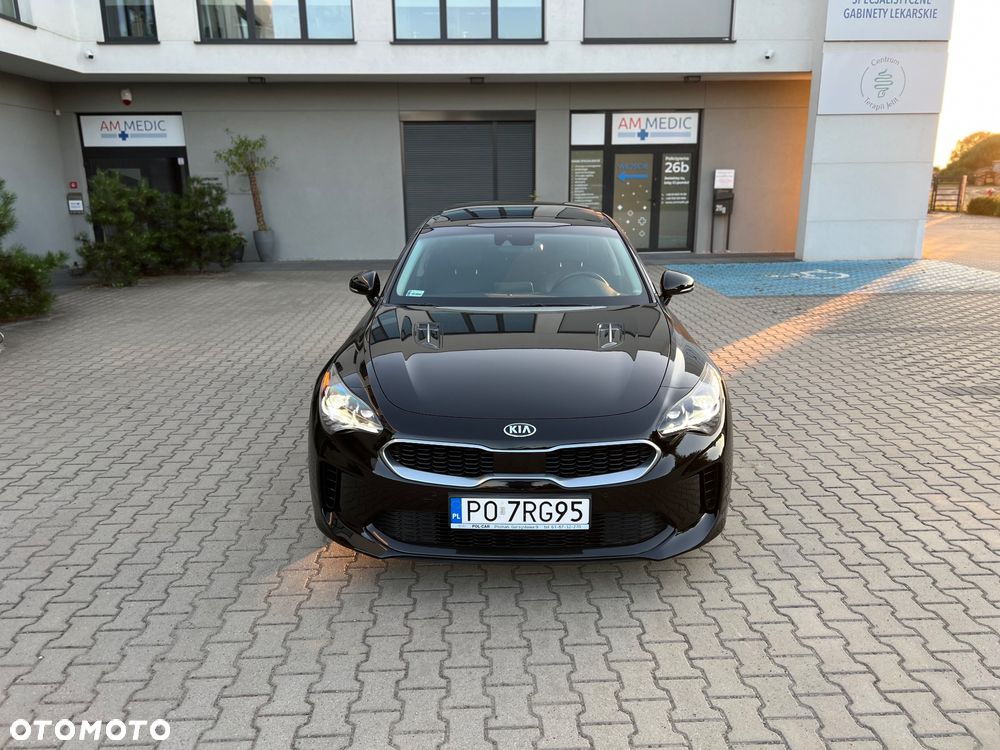 Kia Stinger 2.0 T-GDI L - 1