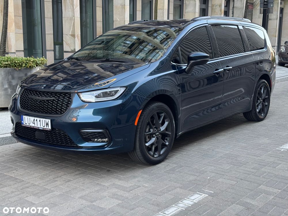 Chrysler Pacifica - 20