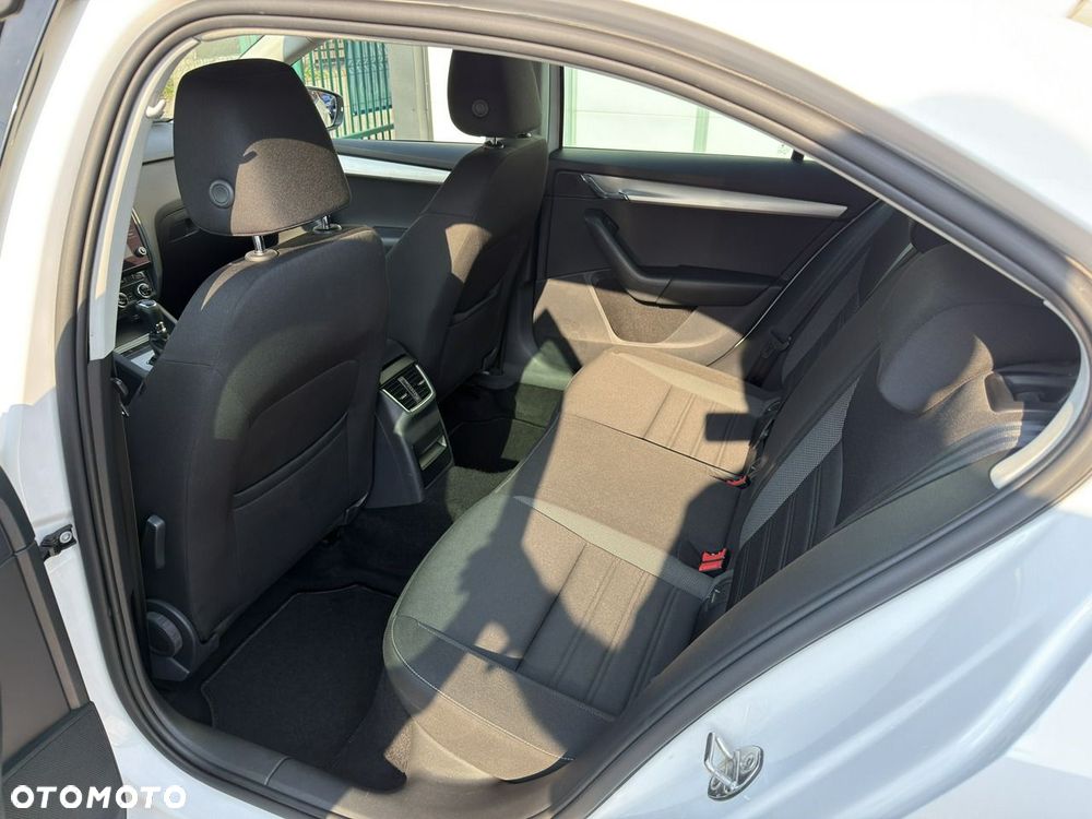 Skoda Octavia 1.6 TDI Active - 12
