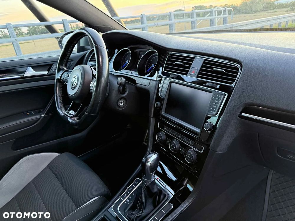 Volkswagen Golf VII 2.0 TSI BMT 4Mot R DSG - 3