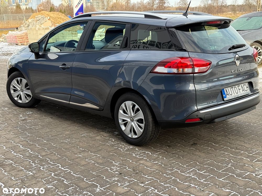 Renault Clio - 6