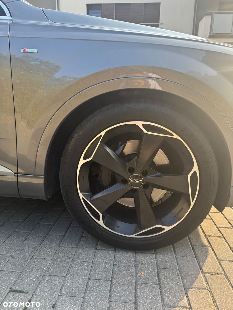 Audi Q7 - 6