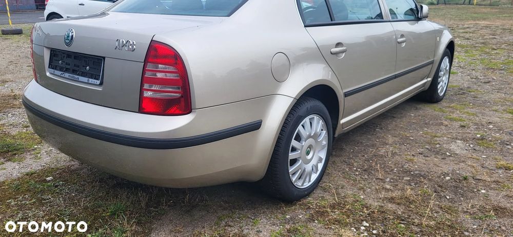 Skoda Superb 1.8 Turbo Comfort - 6