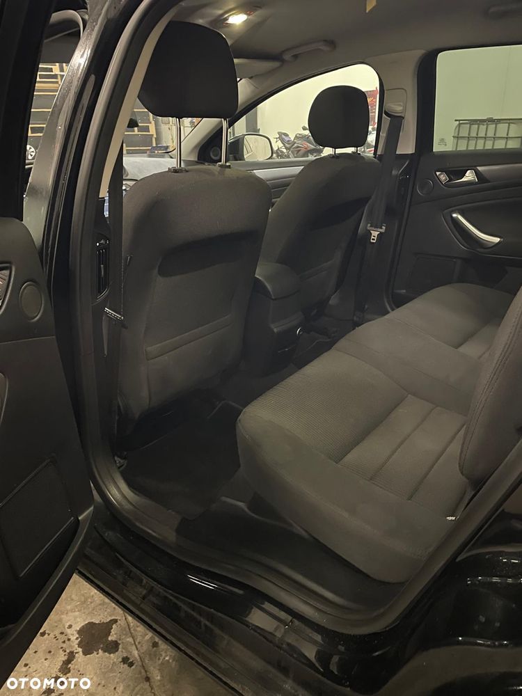 Ford Mondeo 2.0 T Titanium - 24