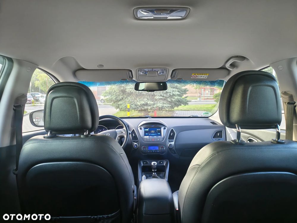 Hyundai ix35 1.7 CRDi 2WD blue Finale Gold - 15