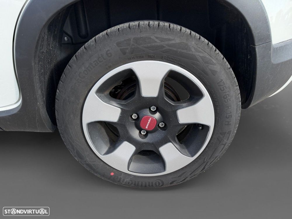 Fiat Panda 1.0 Hybrid City Cross — fotografia 14
