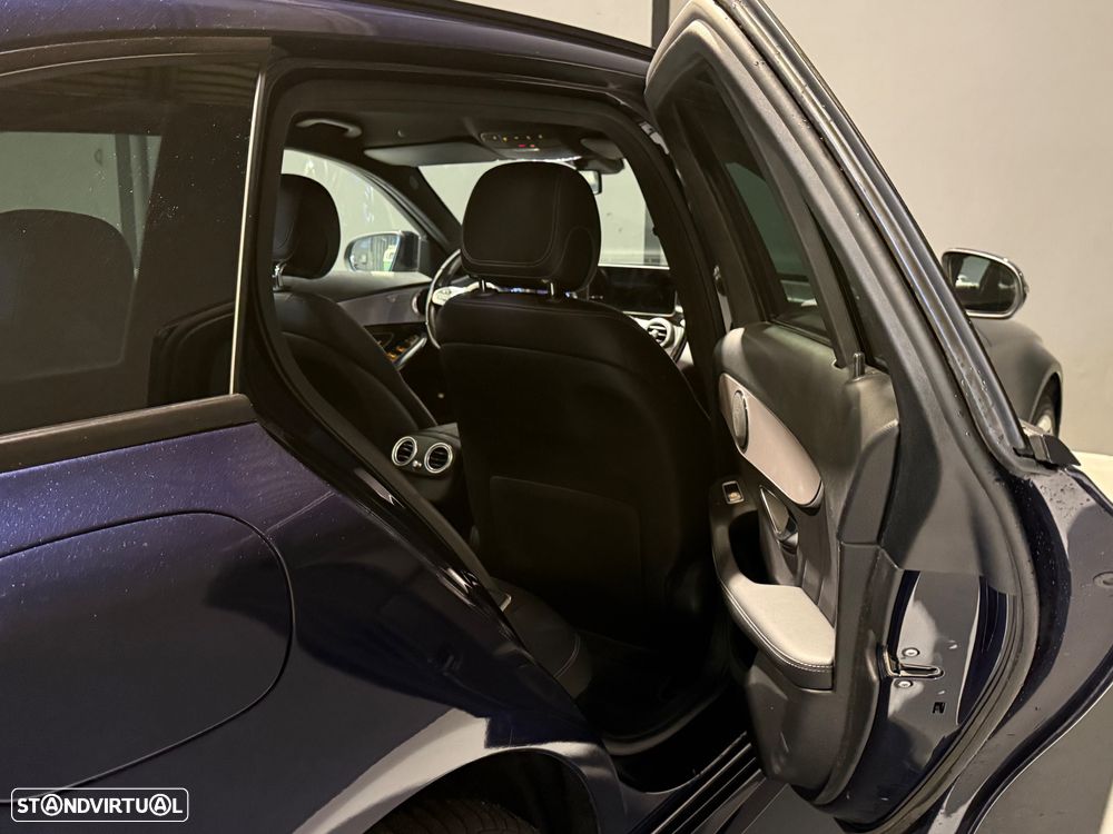 Mercedes-Benz C 300 de AMG Line - 14