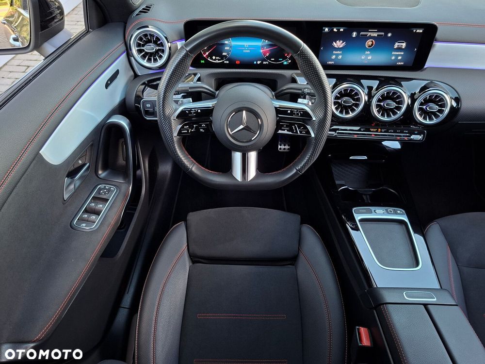 Mercedes-Benz CLA - 22