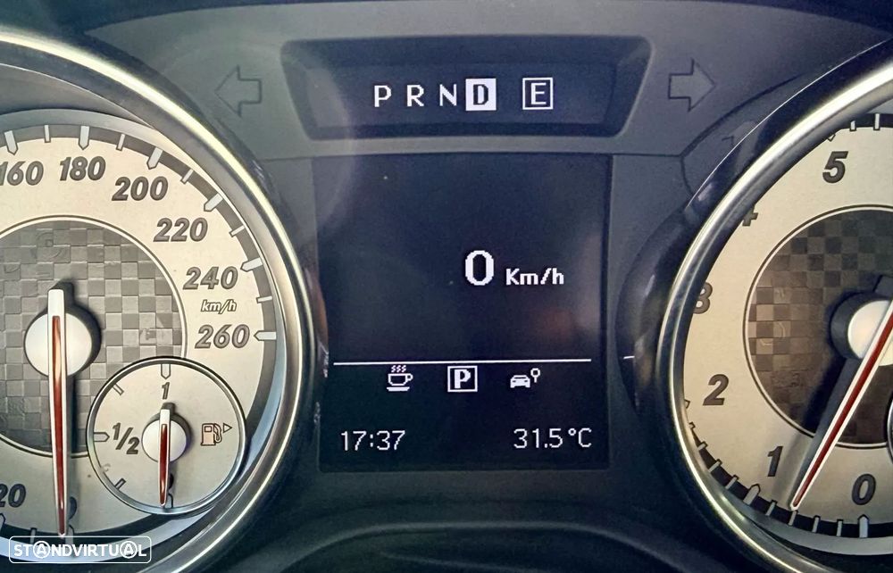 Mercedes-Benz SLK 200 (BlueEFFICIENCY) 7G-TRONIC - 56