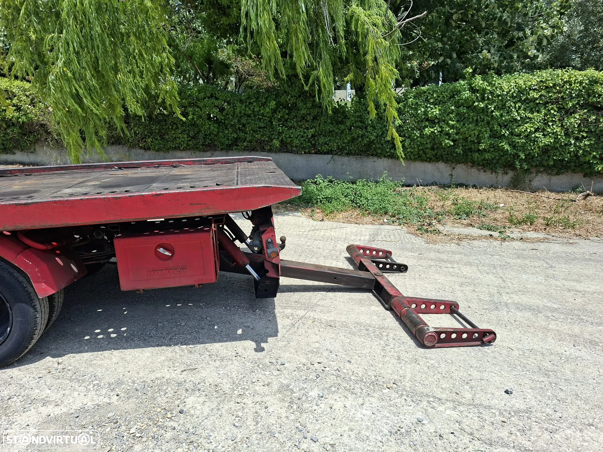 Nissan CABSTAR ( PRONTO SOCORRO ) - 10