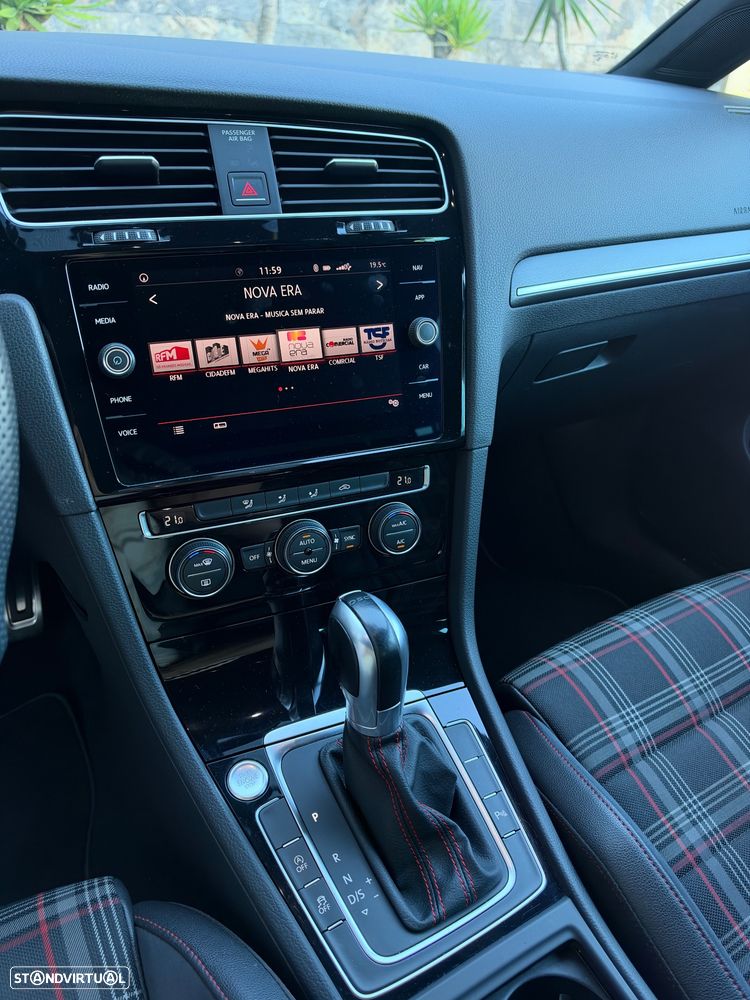 VW Golf GTI 2.0 TSI OPF DSG Performance - 18