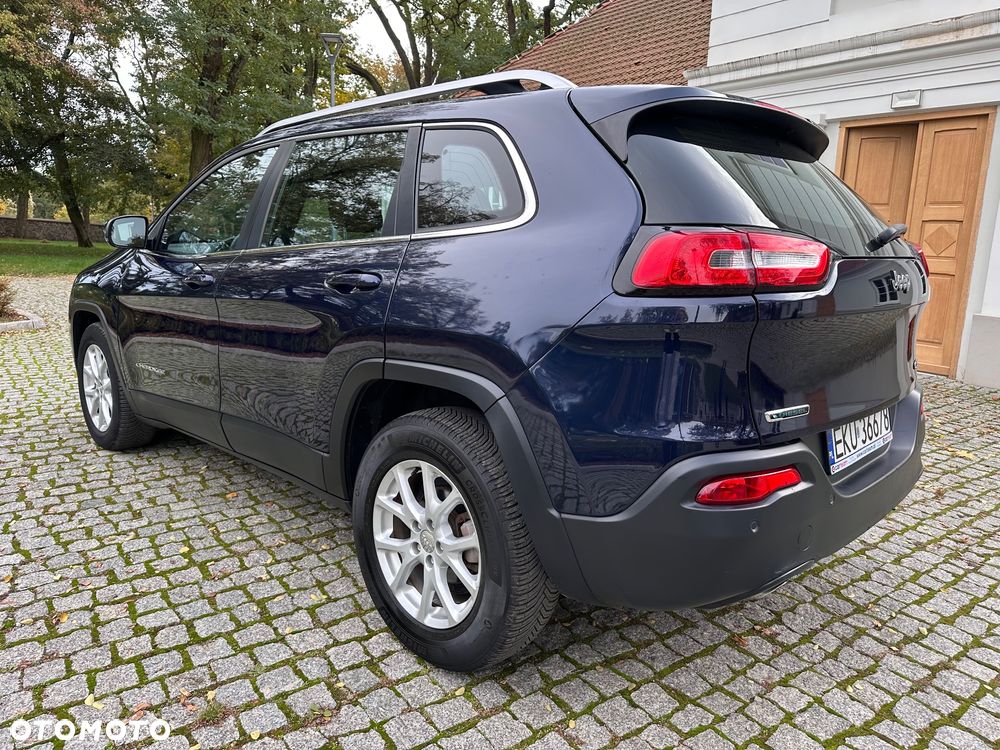 Jeep Cherokee - 5