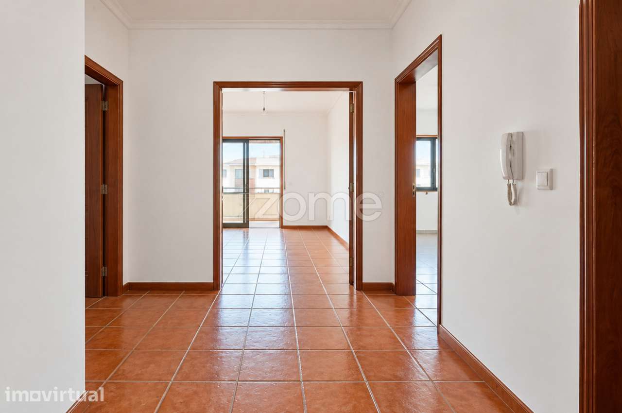Apartamento T2+1 com Varanda em Esgueira, Aveiro - Grande imagem: 2/21