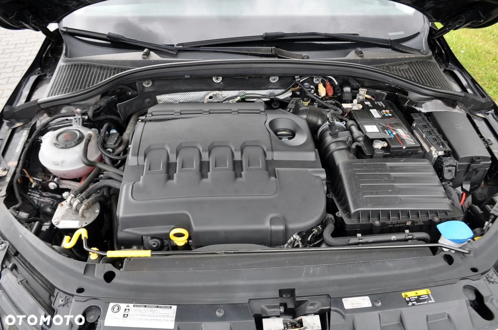 Skoda Octavia 2.0 TDI Elegance DSG - 39