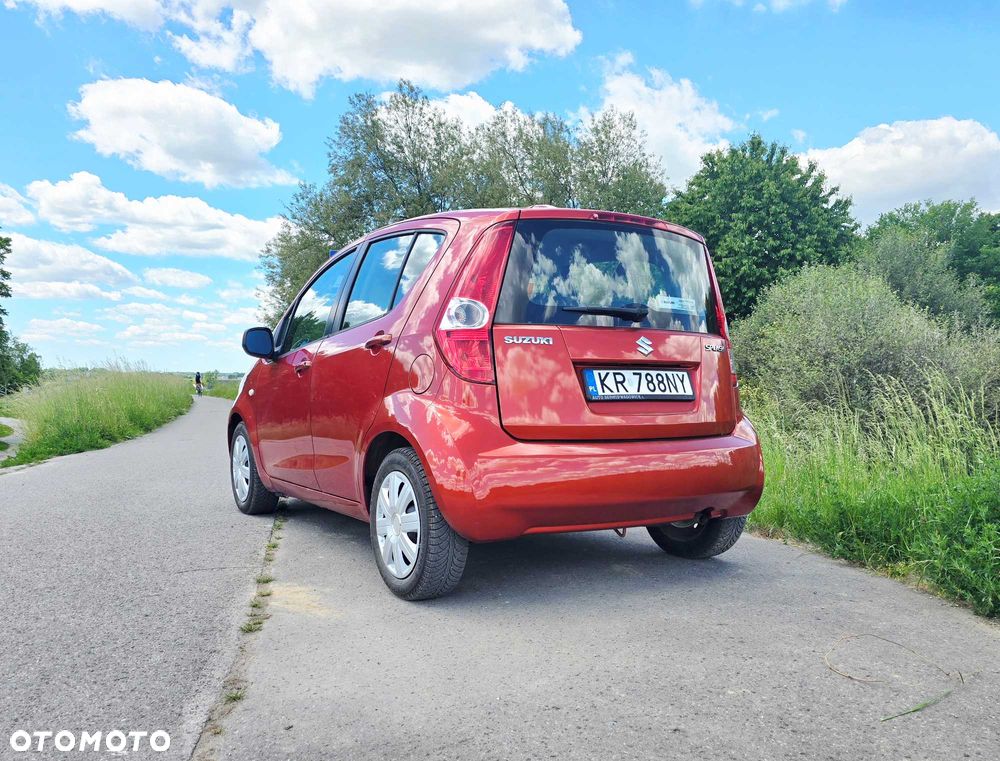 Suzuki Splash - 4