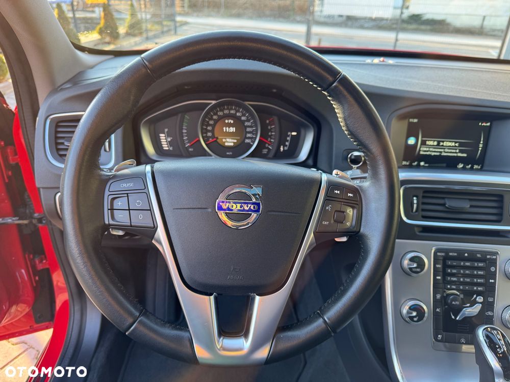 Volvo S60 T5 AWD Geartronic Summum - 28