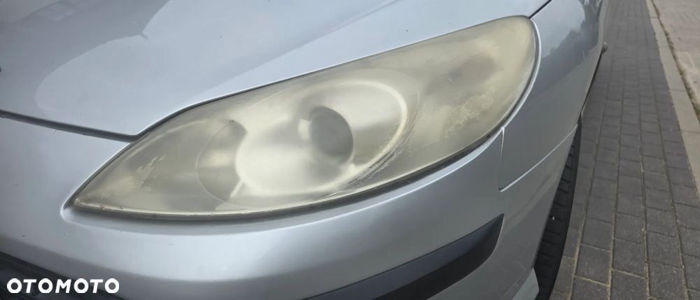Peugeot 407 - 14