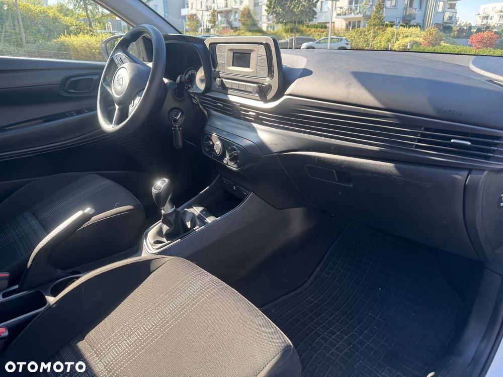 Hyundai i20 - 13