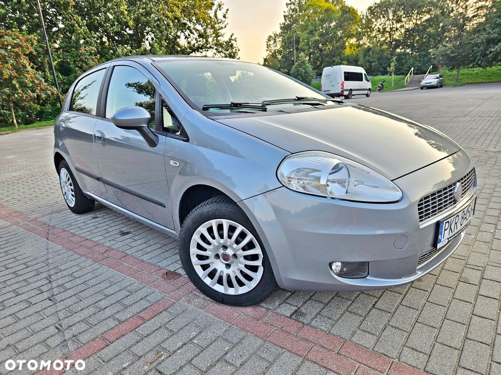 Fiat Grande Punto 1.4 8V - 19